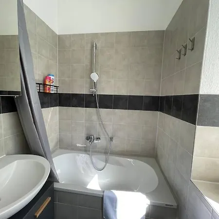 Lucky Ls03 - Vollausstattung - Zentrum - Aufzug - Grosse Kueche - 2 - Smart-tv Appartement Magdebourg